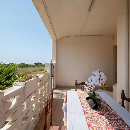 Charming Italian Villa In Torre Castiglione With Private Entrance Torre Lapillo